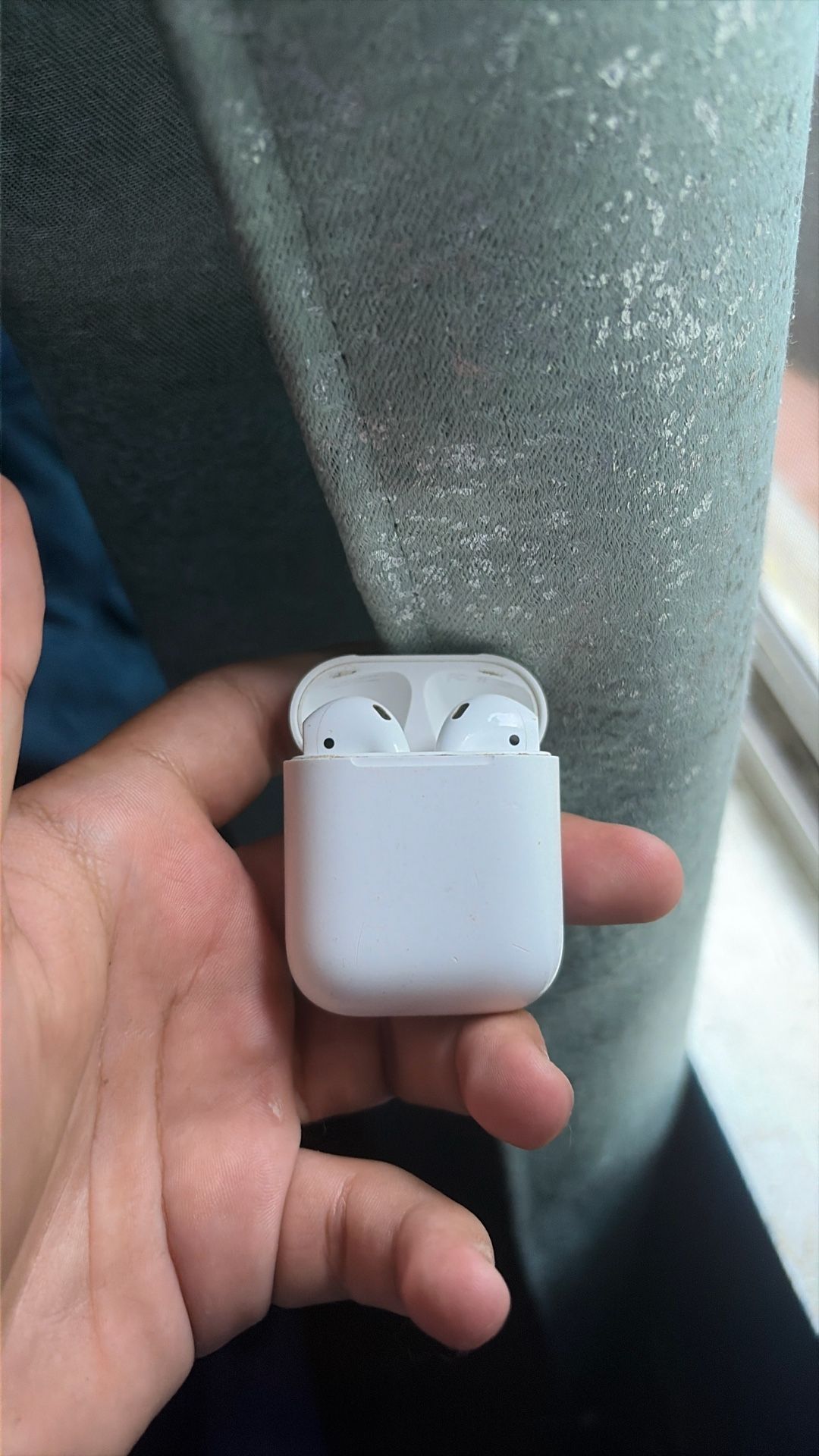 AirPods