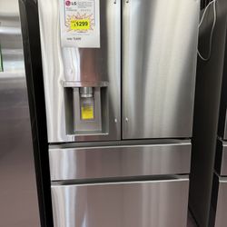 29 cu. ft. SMART Standard Depth MAX French Door Refrigerator with Full Convert Drawer in PrintProof Stainless Steel