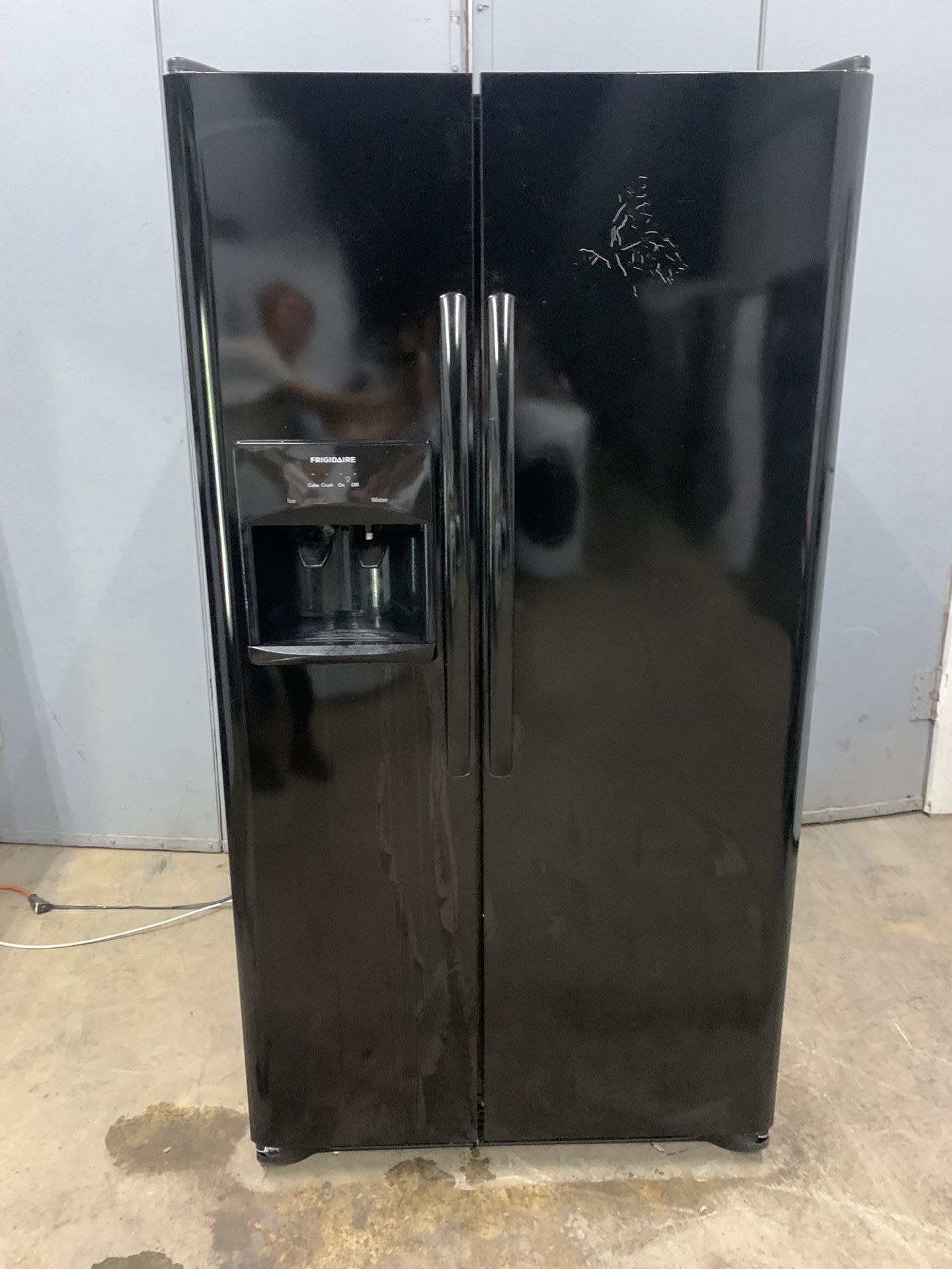 Fridge 36W No Issues Working Fine