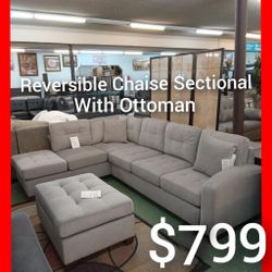 ✨ Sectional With Ottoman 