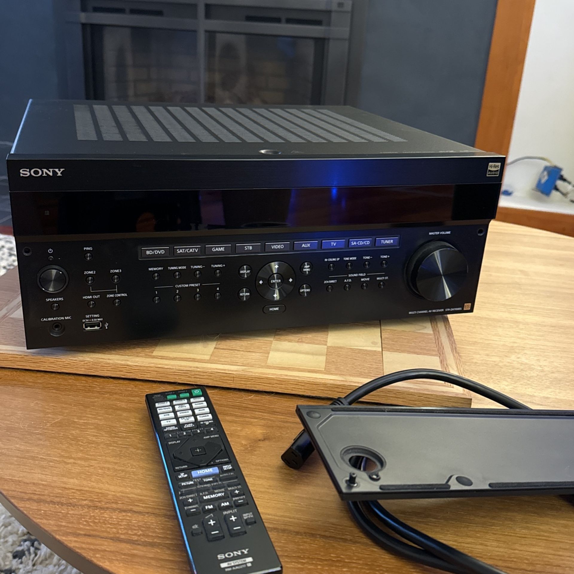 Sony STRZA1100ES 100w 4K 7.2 Channels AV Receiver for Sale in Seattle