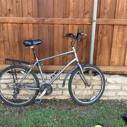 Giant Sedona ST With Shimano Altus Grip Shift and SR Sun Tour