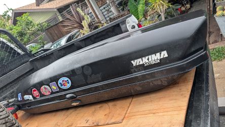 yakima sky box large snowboard rooftop hardcase skybox snowboards roof rack suitcase hard case please READ camping topper
