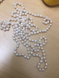 White Natural Pearls 30” 