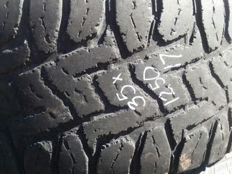 35x12.50 17 four Toyo truck tires $20each