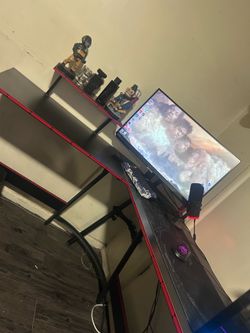 Gaming desk