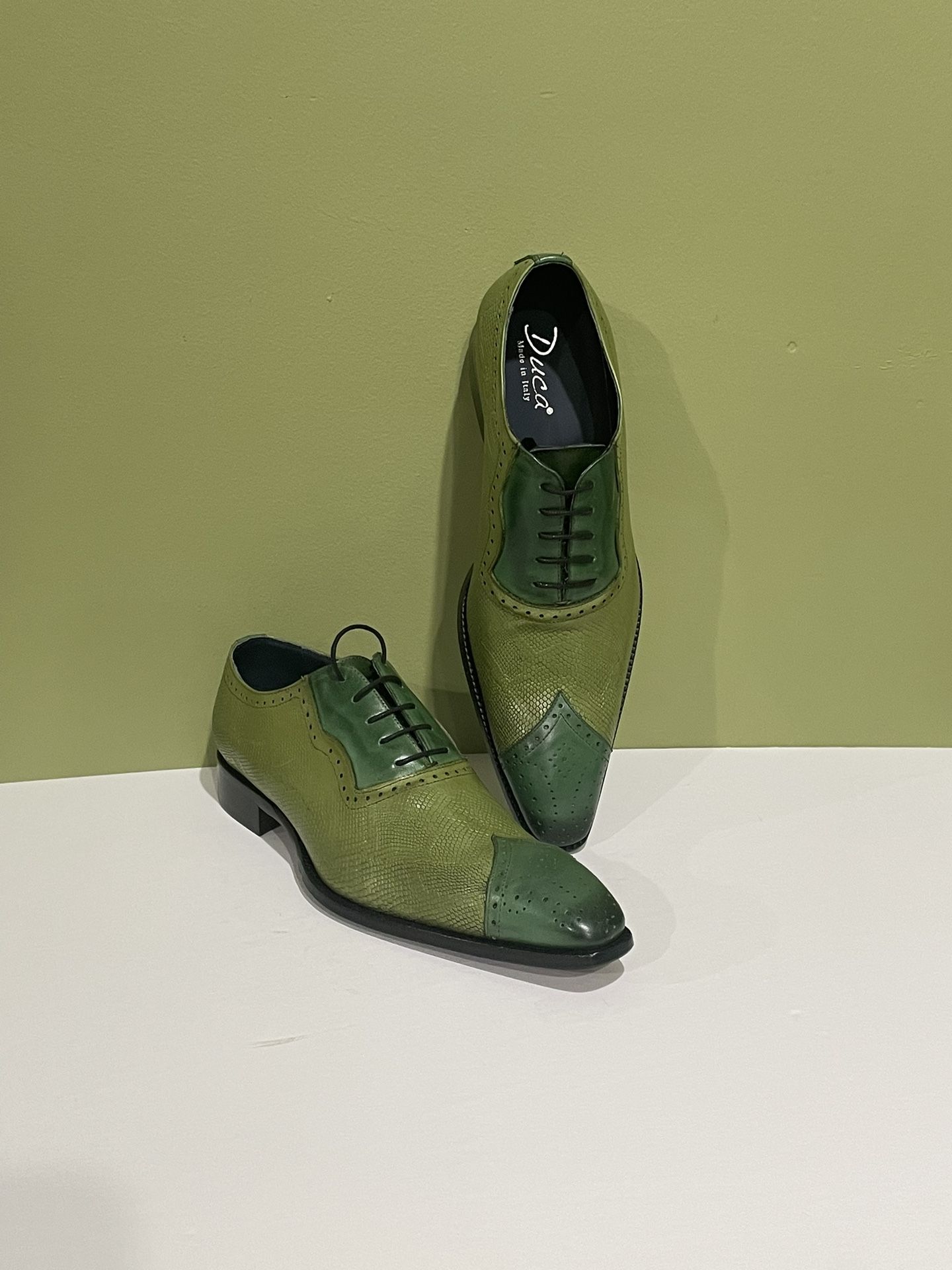 Duca shoes Italian leather green oxford point toe Duca Shoes Green Embossed Snake Leather Oxford  main image 3