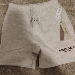 Essentials Shorts