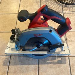 Milwaukee M18 Circular Saw