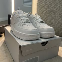 Air Force 1s White Size 8