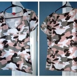 Women's Size Large Shirt