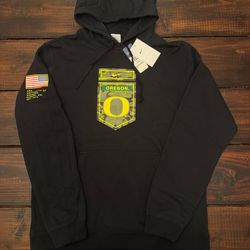 Nike Oregon Ducks Veterans Camo Hoodie