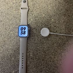 Apple Watch Series 7 