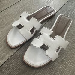 Hermes Oran Leather Sandals - White Size 37
