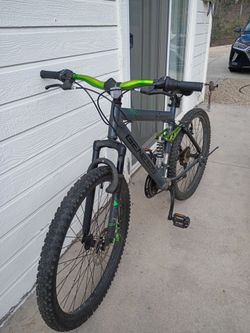 Genesis v2100 full suspension mountain bike