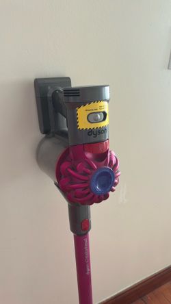 Dyson V7 Motörhead NOT TESTED PARTS ONLY