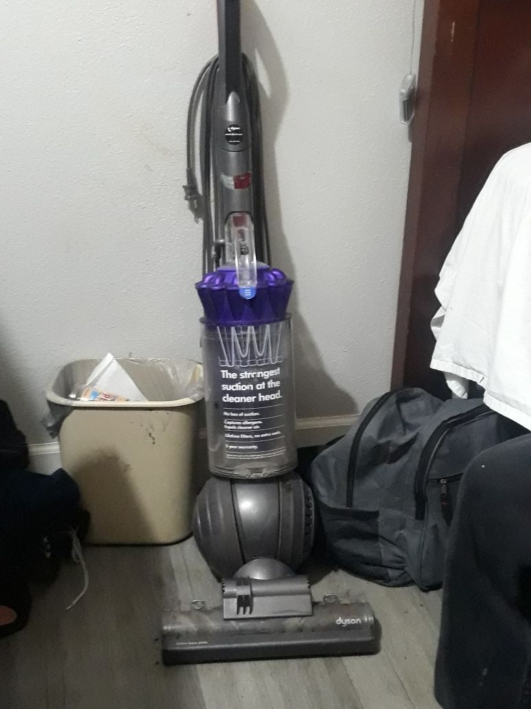 Dyson vacuum cleaner