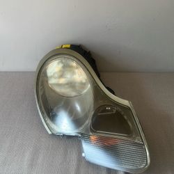 Porsche Carrera 996 911, 1(contact info removed) Passenger Right  Halogen Headlight