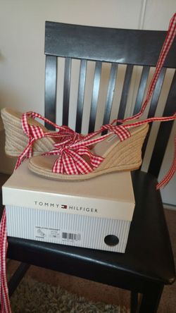 Tommy Hilfiger Red Gingham strap wedges