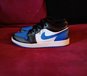 Jordan 1 Low size 10,,no box