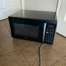 Microwave Kenmore 1200 Watts Works Good 1