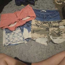 Woman's Shorts