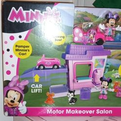 Minnie Motor Makeover Salon