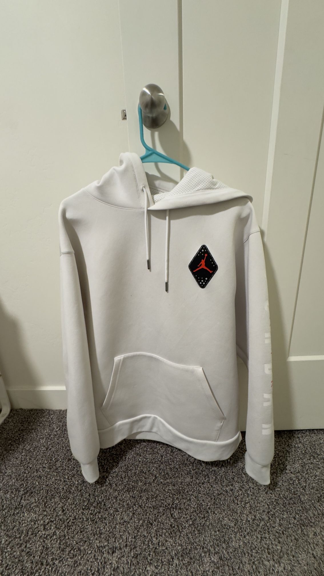 Jordan Legacy AJ6 Fleece Hoodie (White/Infrared) – Large