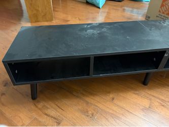 Short tv stand