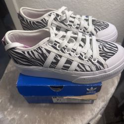 Woman Adidas