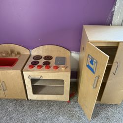 Play Kitchen Set