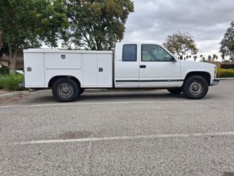 1998 Chevy 2500 with Ladder Rack!