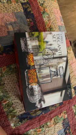 5 piece Le Regalo Decanter set
