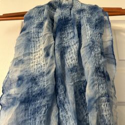 Avenue 9 Long Women’s  Scarf Blue And White Ruffles 