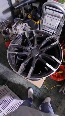 Liquid. Metal 18 inch rims 5 lug. Set of four