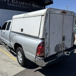 Toyota Tacoma utility camper Shell