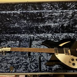 Left Handed Rickenbacker 330 - as new