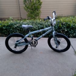 Mongoose ko cheap freestyle team bike