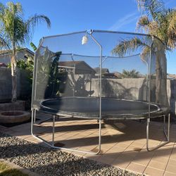 Trampoline 14ft