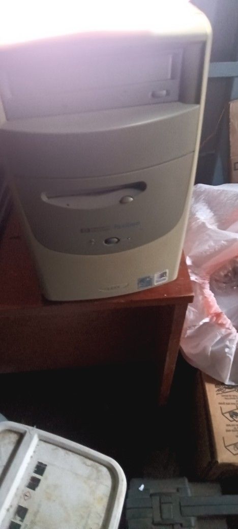 Hewlett Packard Home Computer Asking 50.00or Best Offer
