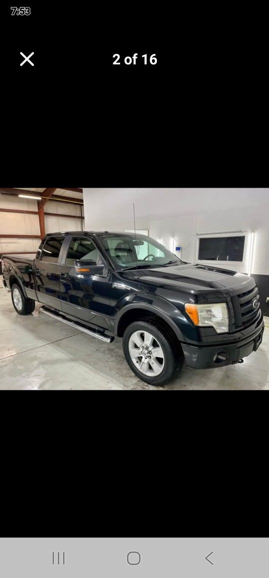 2010 Ford F-150 FX4 Truck