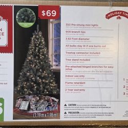 6.5 Foot Arlington Pre-Lit Artificial Christmas Tree with Clear Lights