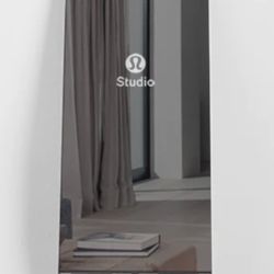 Lululemon Studio Mirror