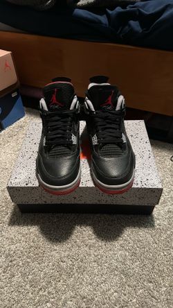 Jordan retro 4 bred reimagined. Sz 11