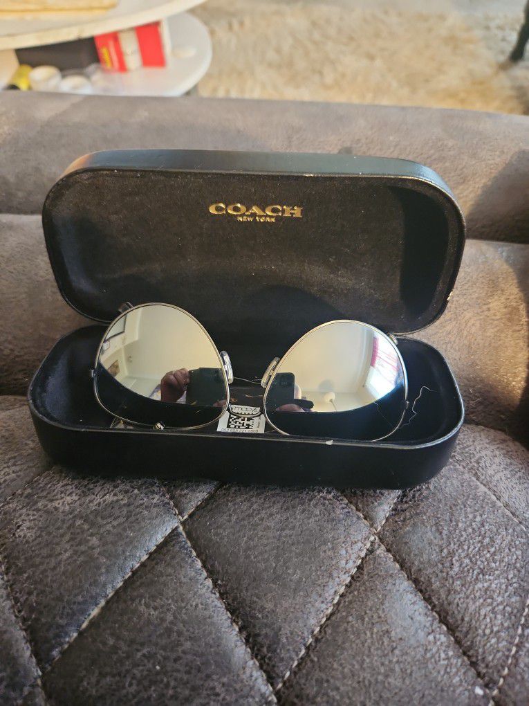 Coach Aviator Style Sunglasses  With  Case.
