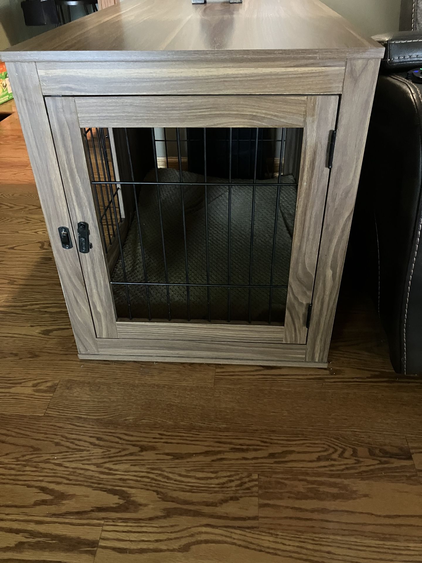 Table Cage (26” H X 3’ D X 23” W)