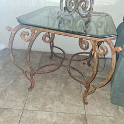 Beautiful coffee table &  table 