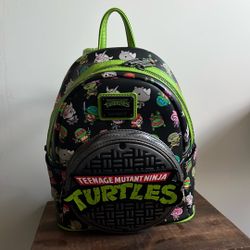 Stylish Loungefly TMNT Mini Backpack – Lightly Used, Like New!