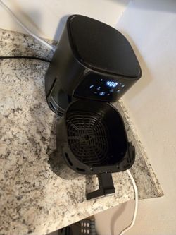 Chefman Air Fryer – 4 QT Like New