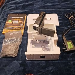 Zoom Q4 Handy Video Recorder And Extras 